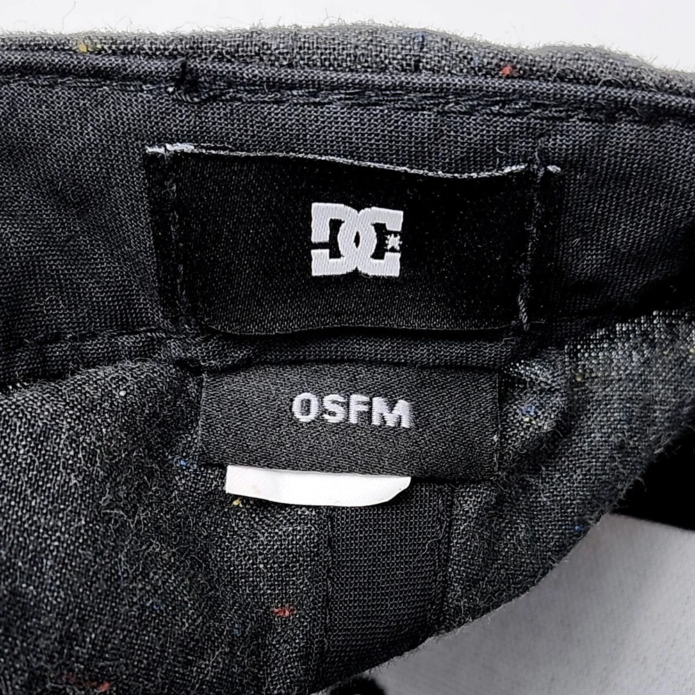 DC Shoes Co Snapback Hat Baseball Cap Gray Black Patch OSFM The Classics Yupoong